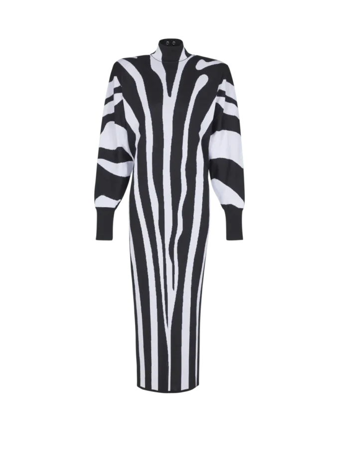 Langes Strickkleid mit Zebra-Intarsien Langes Strickkleid mit Zebra-Intarsien