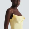 Langes Trägerkleid aus Seidensatin