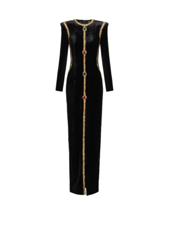 Langes, verziertes Samtkleid