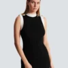 Langes zweifarbiges Kleid mit Zopfmuster Langes zweifarbiges Kleid mit Zopfmuster
