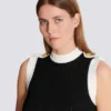 Langes zweifarbiges Kleid mit Zopfmuster Langes zweifarbiges Kleid mit Zopfmuster