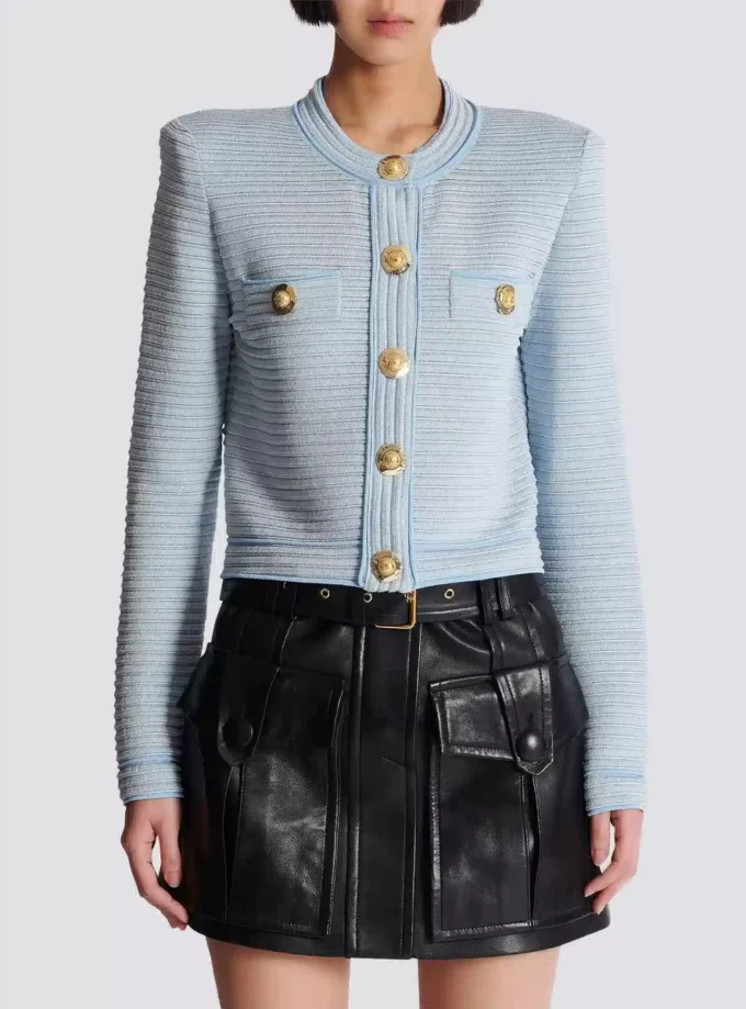 Langärmelige Strickjacke mit Struktur Langärmelige Strickjacke mit Struktur