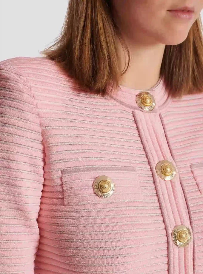 Langärmelige Strickjacke mit Struktur Langärmelige Strickjacke mit Struktur
