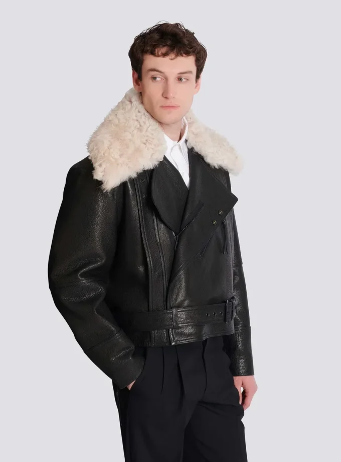 Lederjacke mit Lammfellkragen Lederjacke mit Lammfellkragen