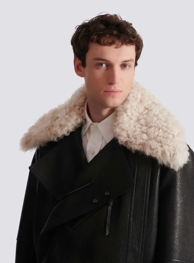Lederjacke mit Lammfellkragen Lederjacke mit Lammfellkragen