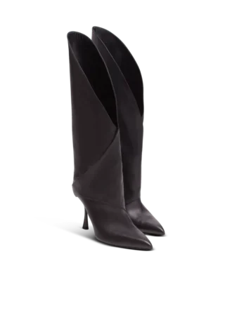 Lederstiefel mit gedrehtem Absatz