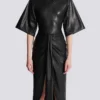 Maxikleid aus Lammleder mit Knoten Maxikleid aus Lammleder mit Knoten