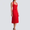 Midi-Kleid aus plissiertem Strick mit Neckholder Midi-Kleid aus plissiertem Strick mit Neckholder