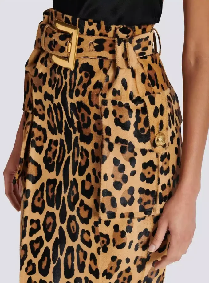 Midi-Rock aus Leder im Ponyfell-Look mit Leopardenmuster Midi-Rock aus Leder im Ponyfell-Look mit Leopardenmuster