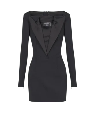 Mini-Kleid mit offenem Ausschnitt und doppeltem Kragen