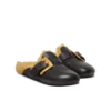 Flache Mules aus Leder und Kunstfell Flache Mules aus Leder und Kunstfell