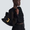 Mittlere Anthem-Tasche aus geprägtem Kalbsleder mit Krokodilprägung Mittlere Anthem-Tasche aus geprägtem Kalbsleder mit Krokodilprägung