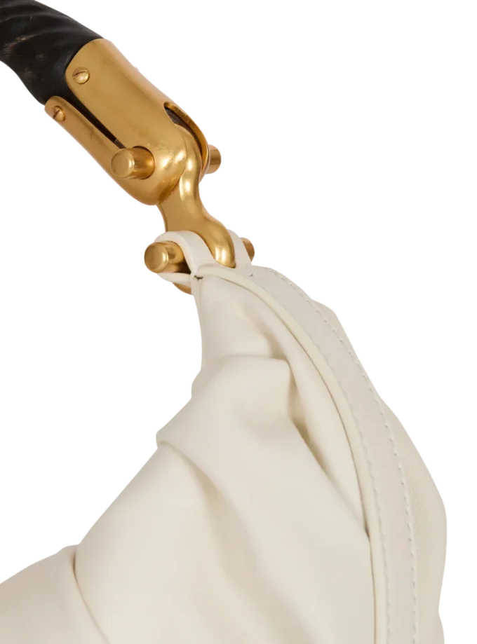 Mittlere Tasche „Ebene” aus Kalbsleder