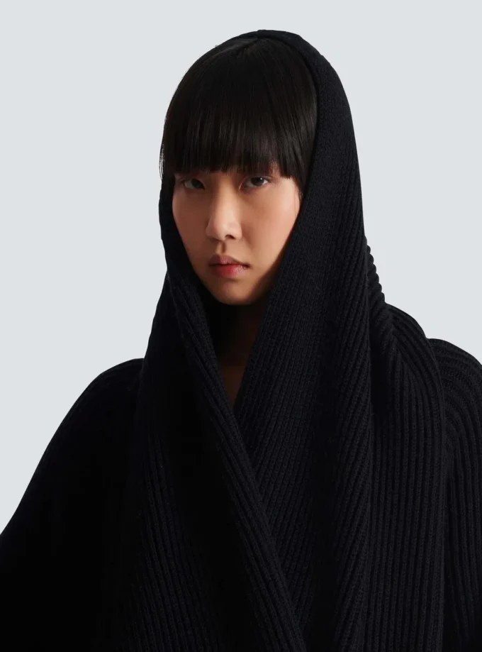 Oversized-Strickpullover mit Kapuze Oversized-Strickpullover mit Kapuze