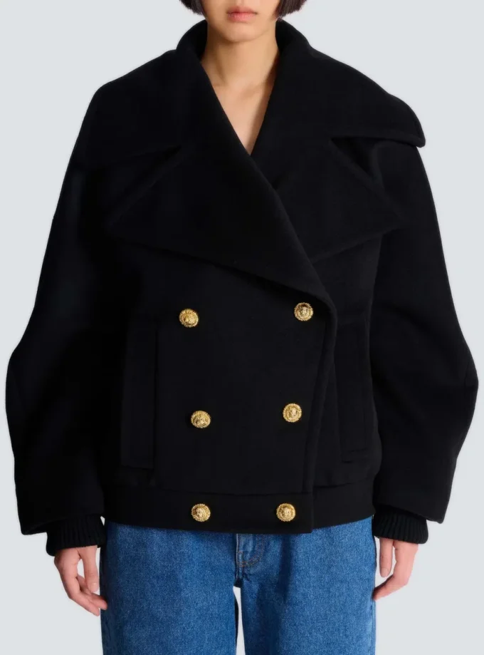 Pea Coat aus Wolle mit 4 Knöpfen Pea Coat aus Wolle mit 4 Knöpfen