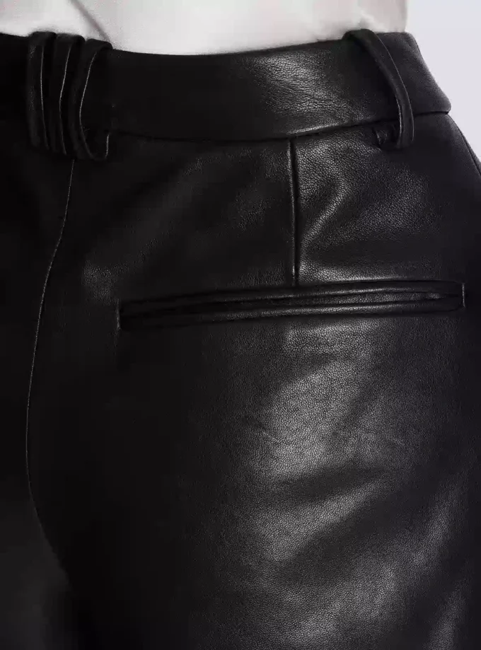 Plissierte Shorts aus Lammleder Plissierte Shorts aus Lammleder