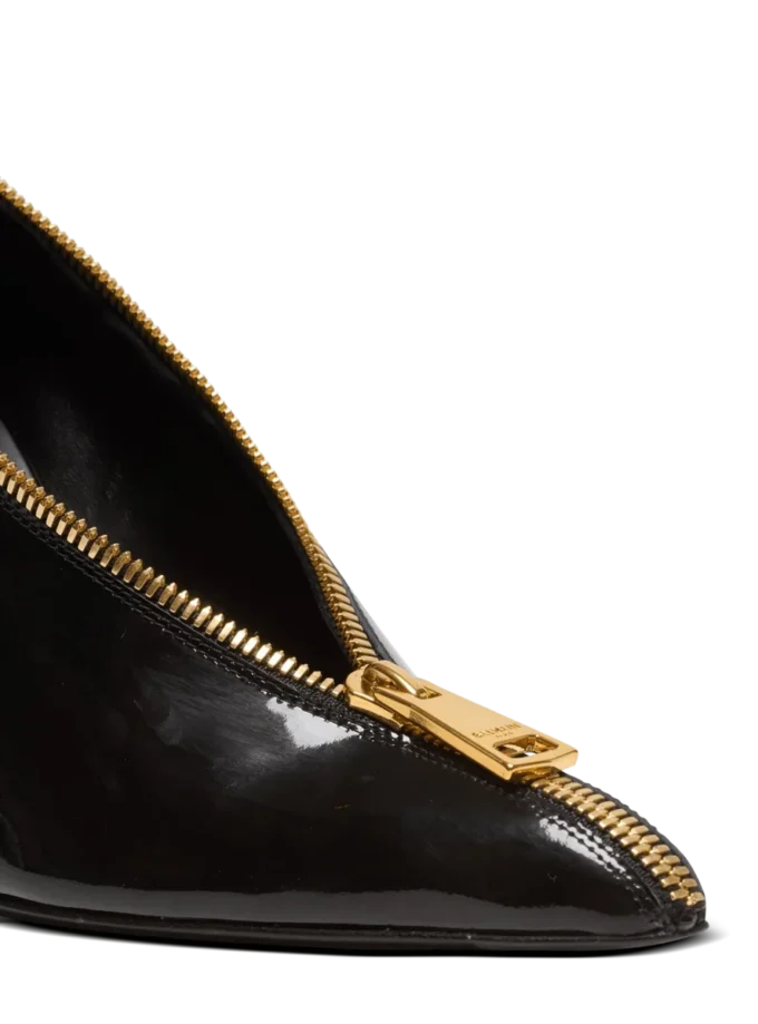 Pumps mit Keilabsatz und Reißverschluss aus Lackleder Pumps mit Keilabsatz und Reißverschluss aus Lackleder
