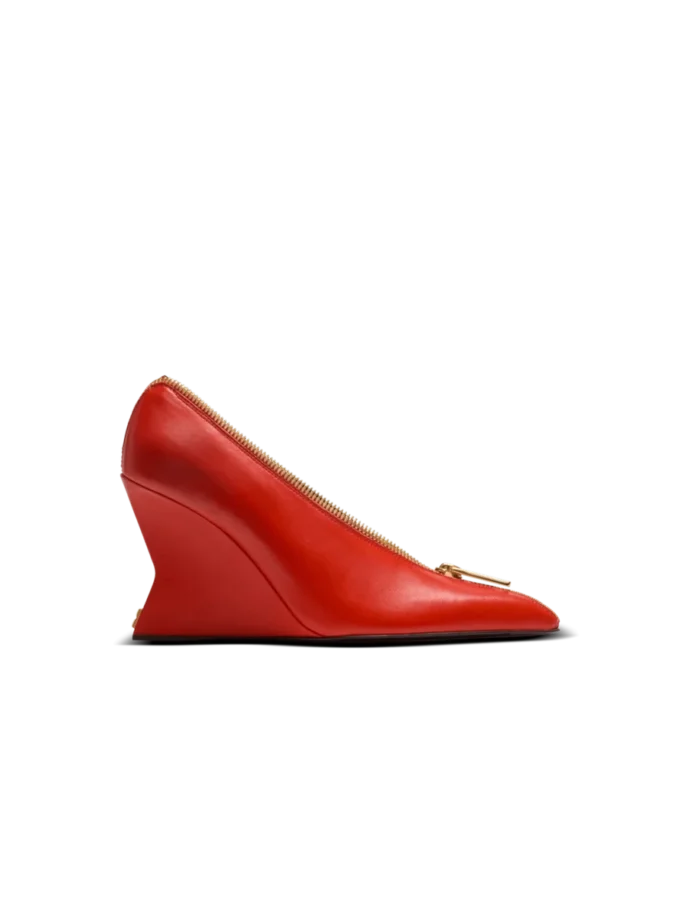 Pumps mit Keilabsatz und Reißverschluss aus Lammleder Pumps mit Keilabsatz und Reißverschluss aus Lammleder