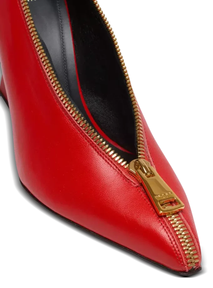 Pumps mit Keilabsatz und Reißverschluss aus Lammleder Pumps mit Keilabsatz und Reißverschluss aus Lammleder