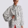 Pussy-Bow-Bluse mit „Love Letter“-Print