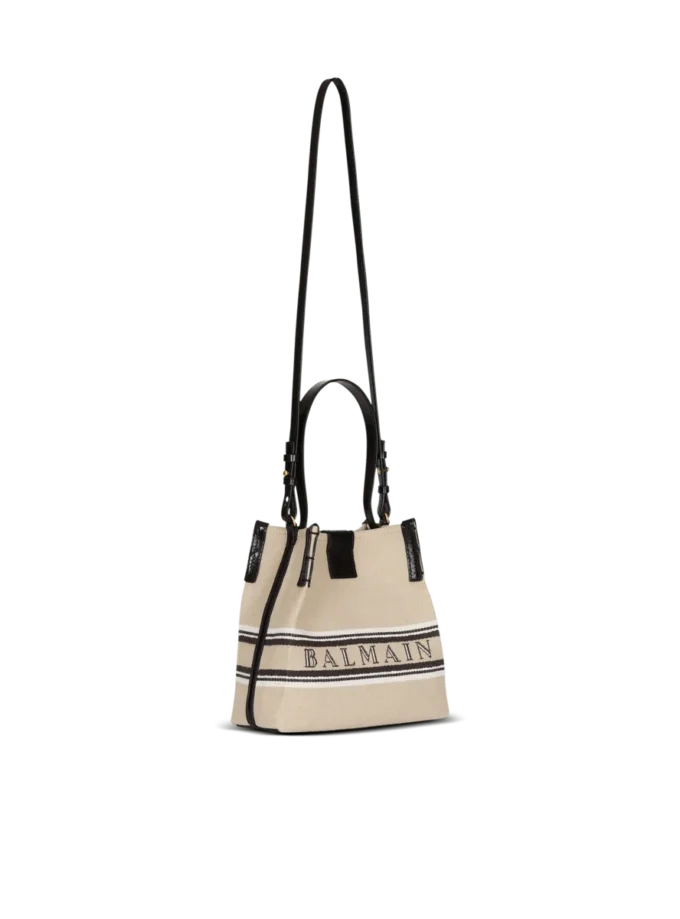 Release Beuteltasche aus Canvas und Kalbsleder Release Beuteltasche aus Canvas und Kalbsleder
