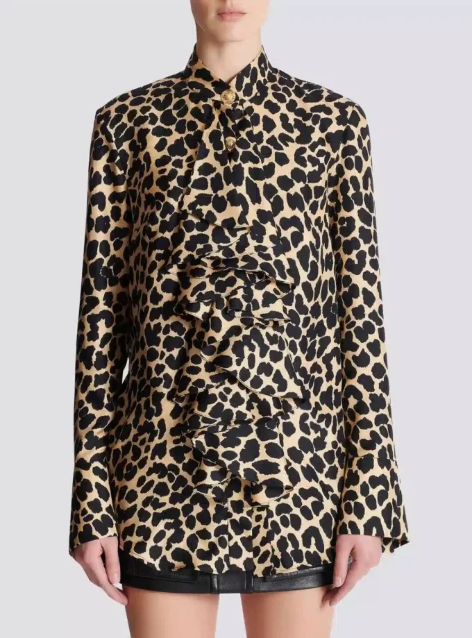 Rüschenbluse mit Leopardenmuster Rüschenbluse mit Leopardenmuster