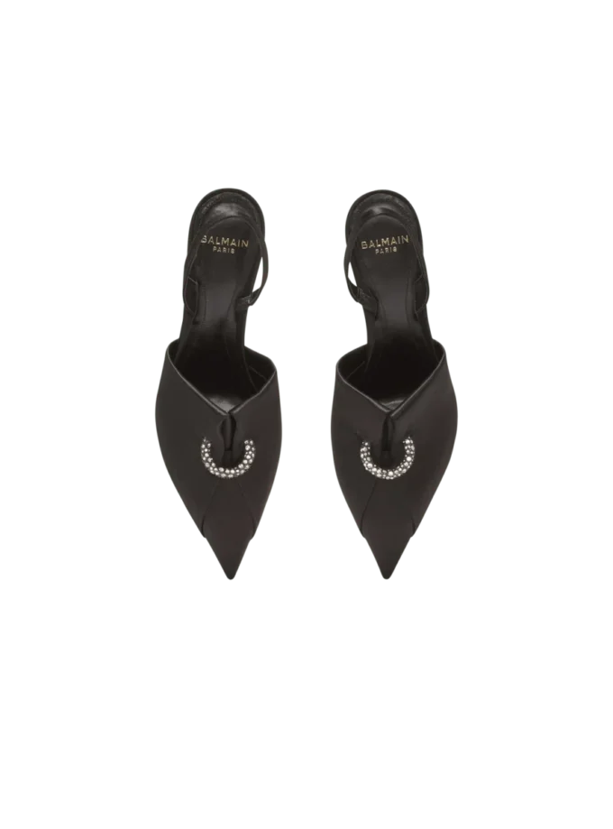 Satin-Slingbacks mit Piercing