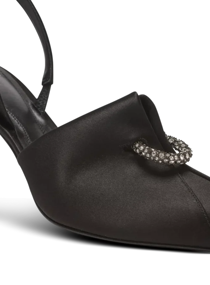 Satin-Slingbacks mit Piercing