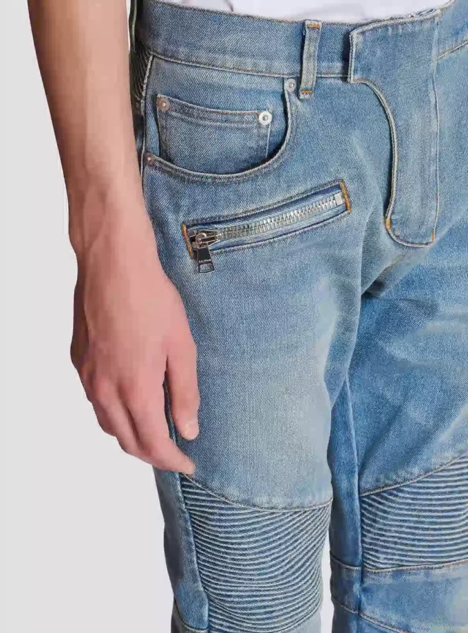 Schmal geschnittene Bikerhose aus Denim Schmal geschnittene Bikerhose aus Denim