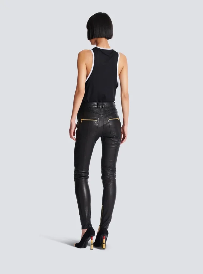 Schmal geschnittene Bikerhose aus Lammleder Schmal geschnittene Bikerhose aus Lammleder
