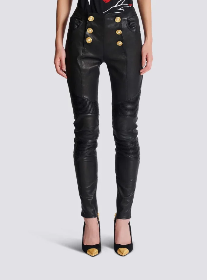 Schmal geschnittene Bikerhose aus Lammleder Schmal geschnittene Bikerhose aus Lammleder