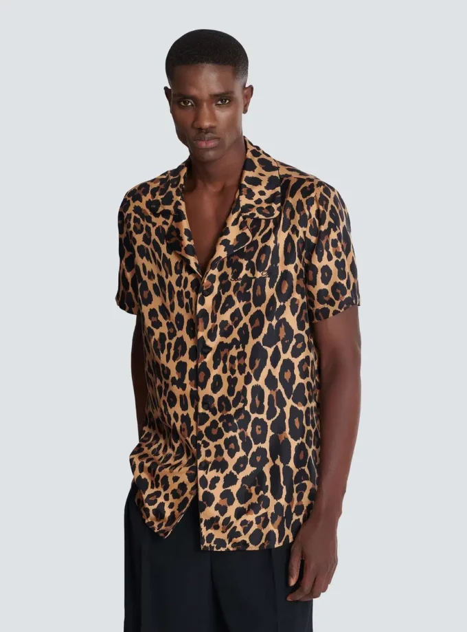 Seidenpyjamahemd mit Leopardenmuster Seidenpyjamahemd mit Leopardenmuster