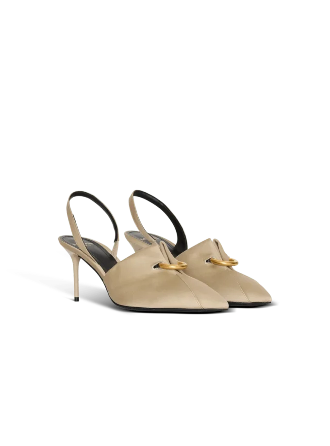 Slingbacks aus Baumwollgabardine mit Piercing