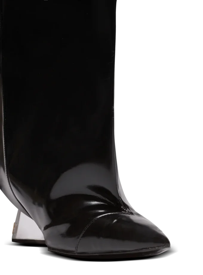 Stiefel aus Kalbsleder mit Keilabsatz