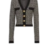 Strickjacke mit Monogramm Strickjacke mit Monogramm