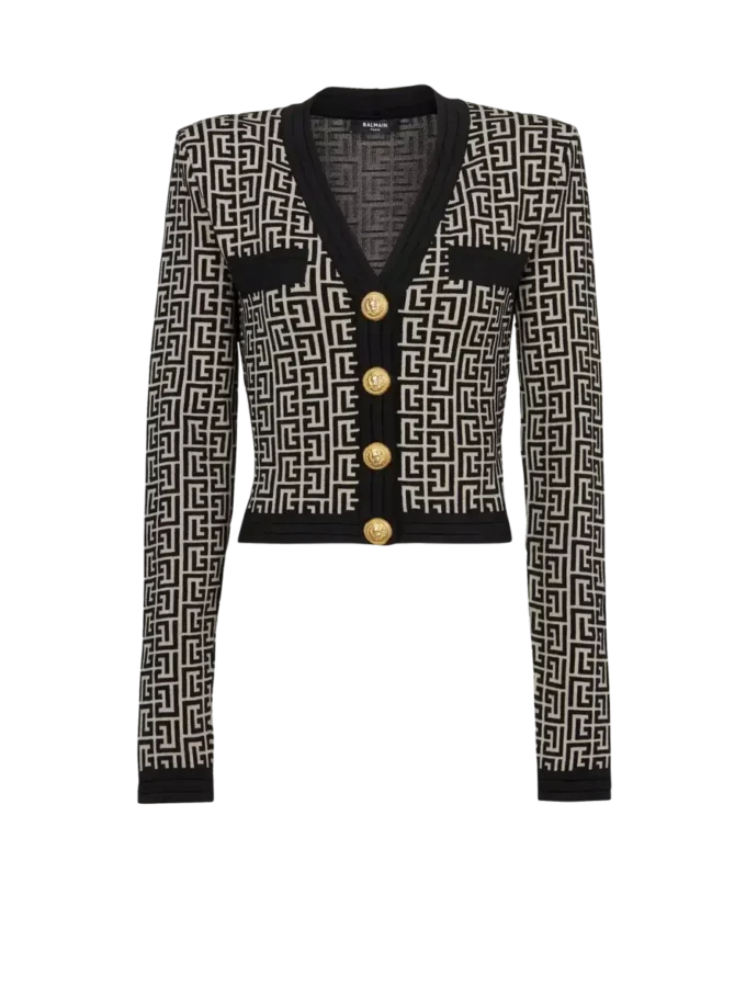 Strickjacke mit Monogramm Strickjacke mit Monogramm