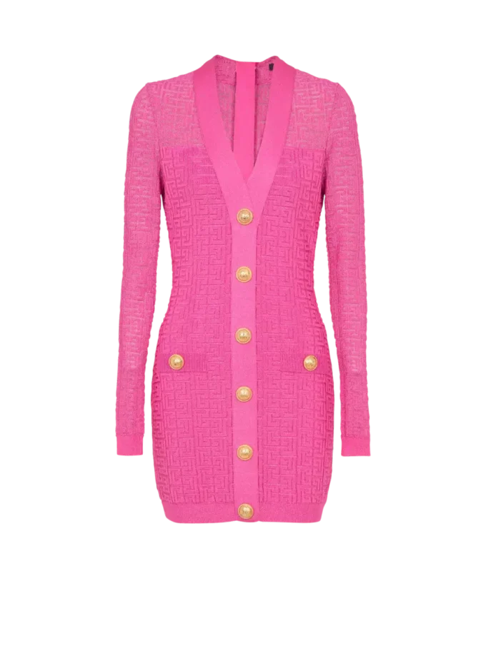 Strickkleid mit Monogramm Strickkleid mit Monogramm