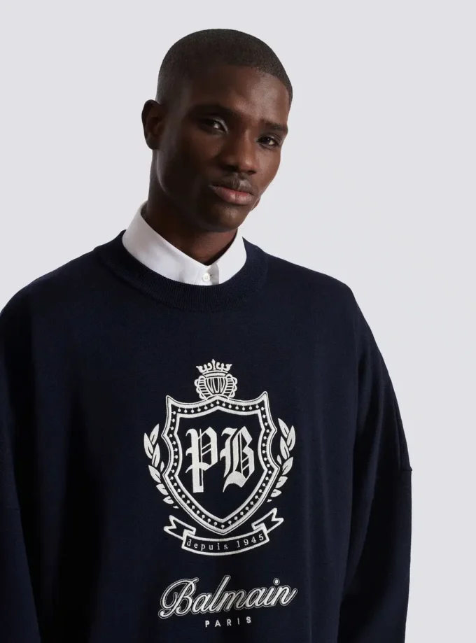 Strickpullover mit College-Emblem Strickpullover mit College-Emblem