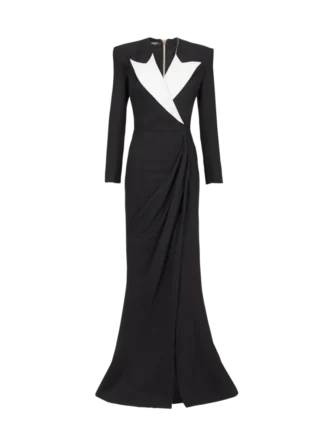 Strukturiertes langes Kleid aus Crêpe Strukturiertes langes Kleid aus Crêpe