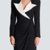 Strukturiertes langes Kleid aus Crêpe