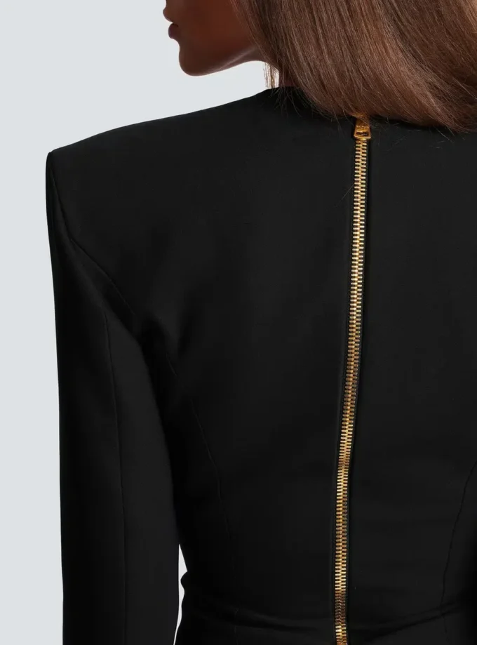 Strukturiertes langes Kleid aus Crêpe