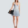 Strukturiertes Strickkleid mit Neckholder und A-Linie Strukturiertes Strickkleid mit Neckholder und A-Linie