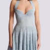 Strukturiertes Strickkleid mit Neckholder und A-Linie Strukturiertes Strickkleid mit Neckholder und A-Linie