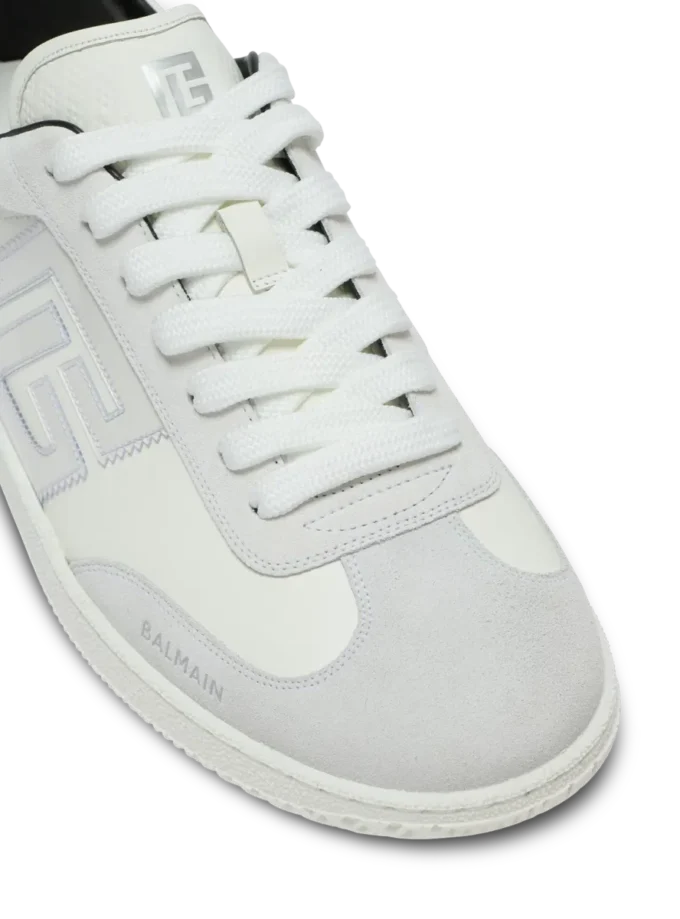 Swan Sneakers aus Wildleder von Balmain Swan Sneakers aus Wildleder von Balmain