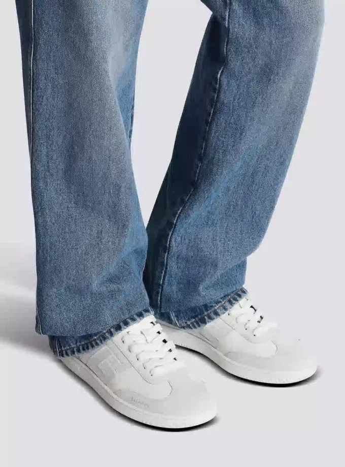 Swan Sneakers aus Wildleder von Balmain Swan Sneakers aus Wildleder von Balmain