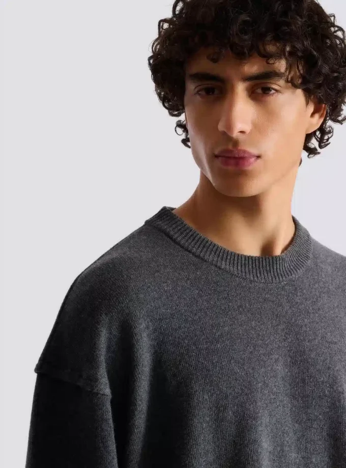 Sweatshirt aus Öko-Kaschmir Sweatshirt aus Öko-Kaschmir