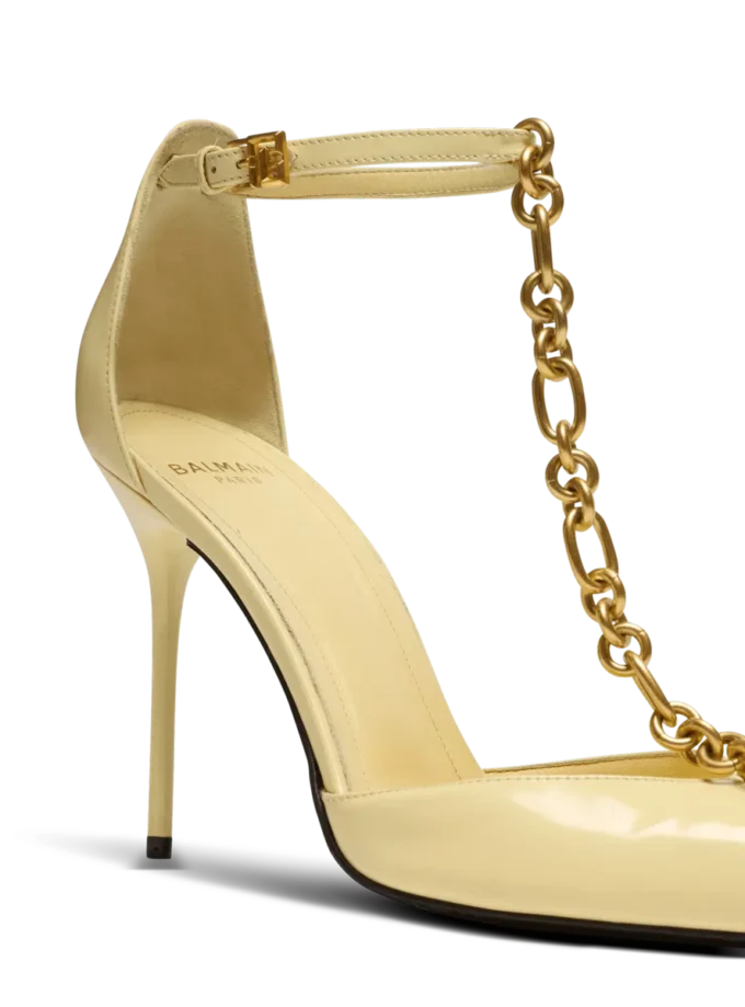Sync-Stilettos aus Lackleder