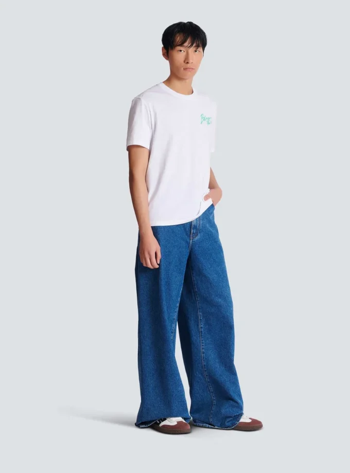 T-Shirt mit Balmain Paris Brush-Print T-Shirt mit Balmain Paris Brush-Print