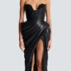 Trägerloses, figurbetontes Lederkleid Trägerloses, figurbetontes Lederkleid