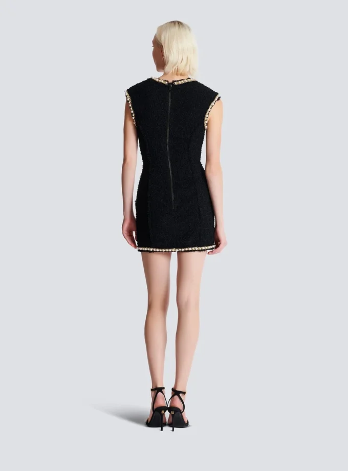 Tweedkleid mit Perlenbesatz Tweedkleid mit Perlenbesatz